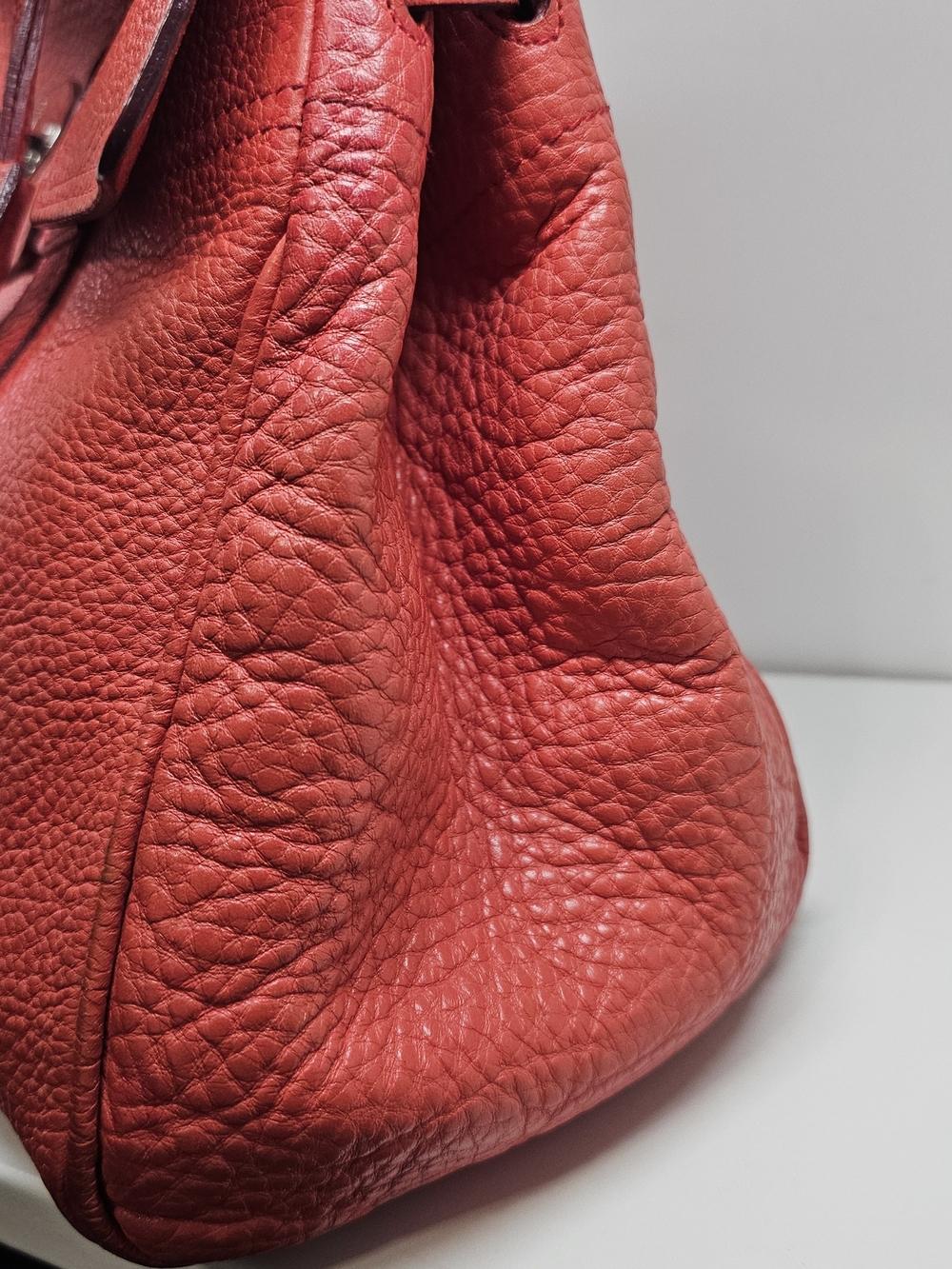 Mulberry Bayswater Red Leather Satchel with Turn-Lock Detail - Picture 6 of 16